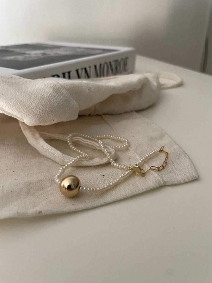 Pearls Aura Golden Sphere Pearl Bracelet – 18K Gold Vermeil on Sterling Silver | Modern Minimalist Elegance