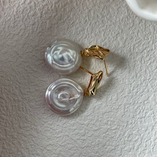 Pearls Aura Roman Holiday Baroque Pearl Earring – 18K Gold Plated on Sterling Silver | Unique Artistic Glow