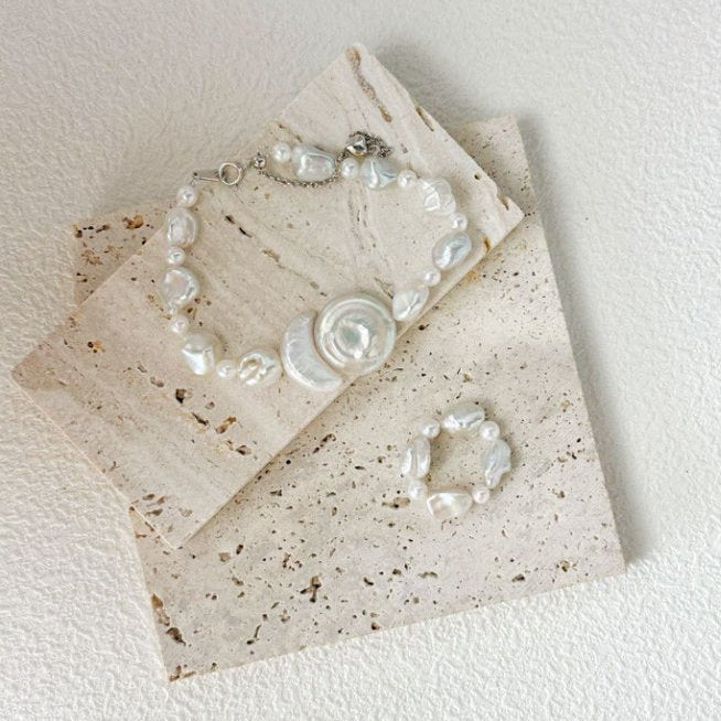 Pearls Aura Sun & Moon Pearl Ring – Natural Baroque & Round Pearls | Elastic Fit | Handmade Elegance