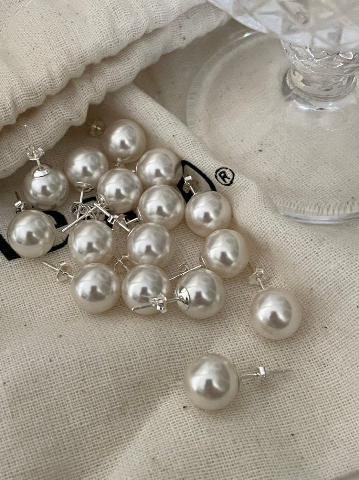 Pearls Aura Swarovski 10mm Pearl Stud Earrings – 925 Sterling Silver | Timeless Classic Elegance