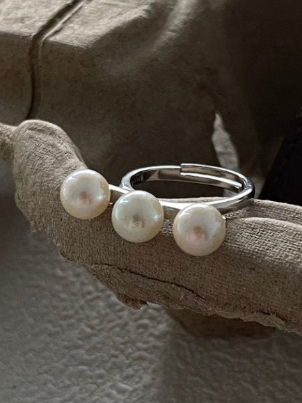 Pearls Aura Balancing Pearl Ring – 925 Sterling Silver | Modern Minimalist Elegance