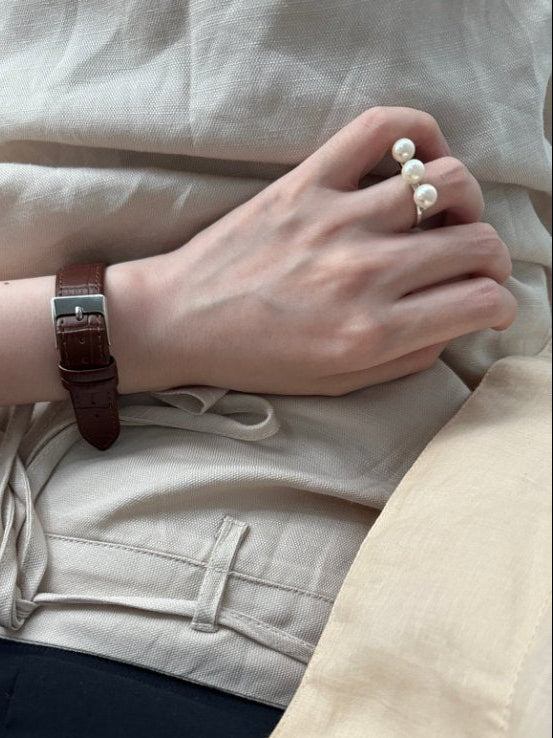 Pearls Aura Balancing Pearl Ring – 925 Sterling Silver | Modern Minimalist Elegance