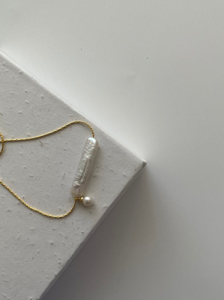 Pearls Aura Baroque Pearl Drop Necklace – 14K Gold Filled | Minimalist Elegant Pendant (42cm)