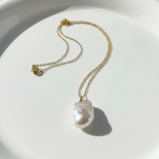 Pearls Aura Baroque Pearl Pendant Necklace – 14K Gold Filled | Organic Elegance Chain (45cm)