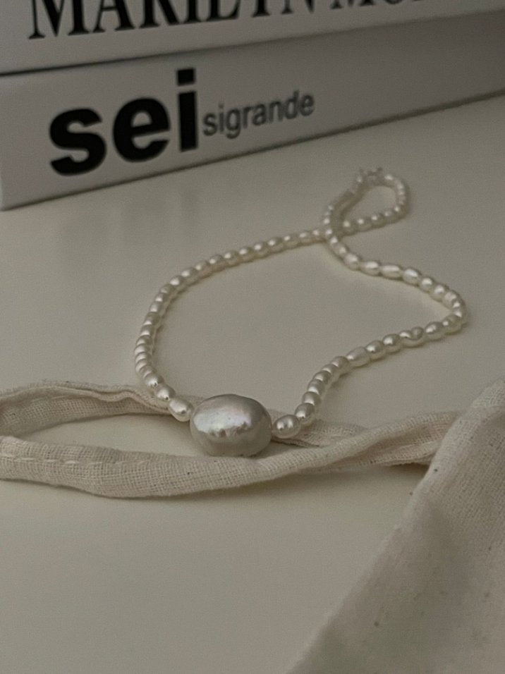 Pearls Aura Baroque Pearl & Rice Pearl Necklace – Sterling Silver | 38+5cm Adjustable Minimalist Elegance