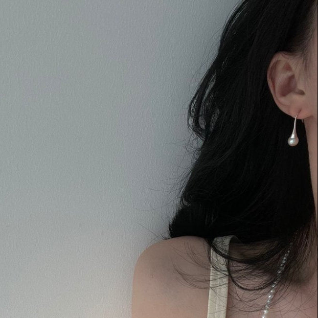 Pearls Aura Dried Rose Pearl Drop Earrings – Platinum Plated Sterling Silver | Minimalist Elegance