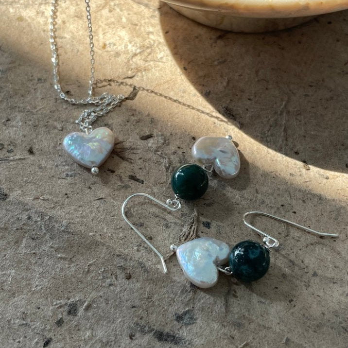 Pearls Aura Green Agate & Baroque Heart Pearl Earrings – Sterling Silver | Elegant Natural Gem Dangle