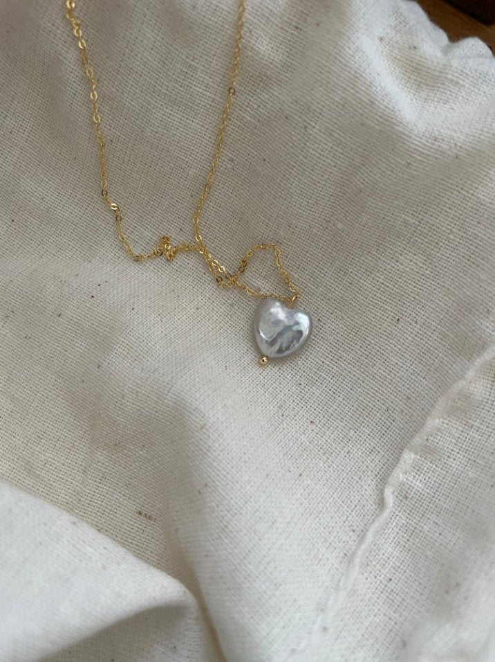 Pearl Aura Heart Baroque Pearl Necklace – 14K Gold Filled | Elegant Minimalist Pendant (42cm)