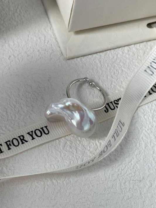 Pearls Aura Large Baroque Pearl Statement Ring – 925 Sterling Silver | Bold & Iridescent Elegance