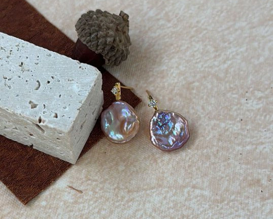 Pearls Aura Lilac Radiance Baroque Pearl Earrings – 18K Gold Plated Sterling Silver | Iridescent Elegance