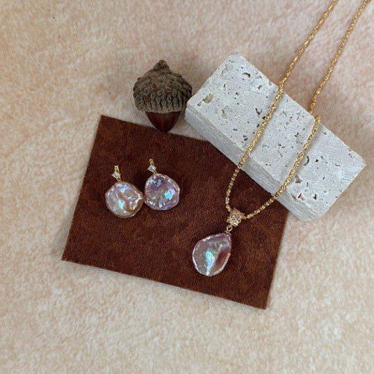 Pearls Aura Lilac Radiance Baroque Pearl Earrings – 18K Gold Plated Sterling Silver | Iridescent Elegance