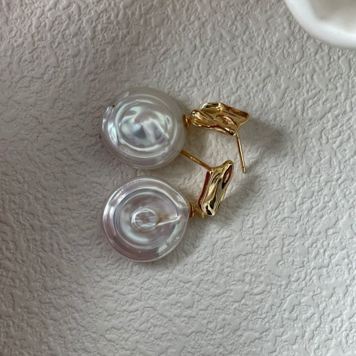 Pearls Aura Roman Holiday Baroque Pearl Earring – 18K Gold Plated on Sterling Silver | Unique Artistic Glow